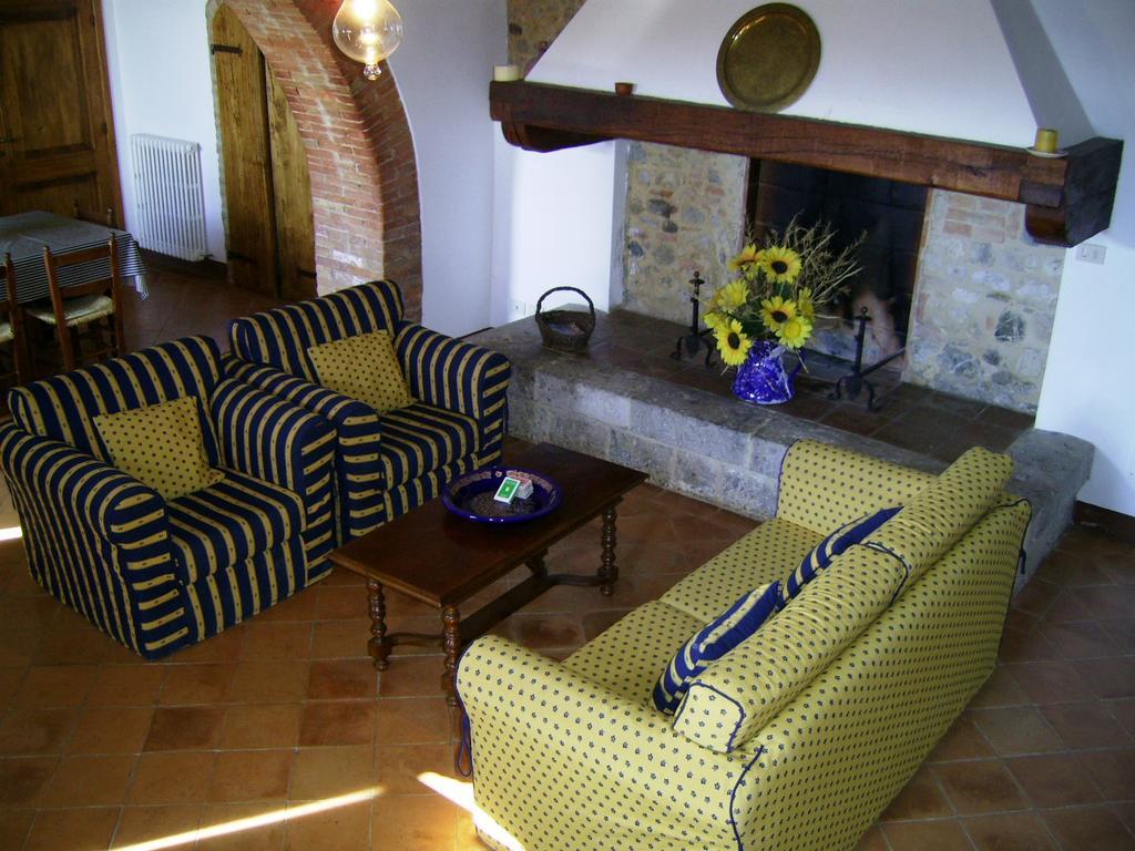 Agriturismo Fattoria Di Corsano Corsano  Δωμάτιο φωτογραφία